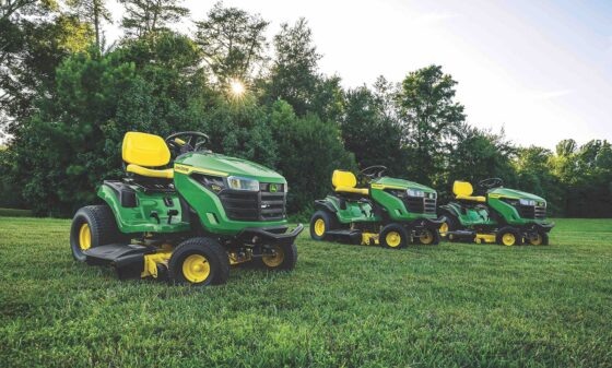 What Brands of Lawnmowers Are Out There.